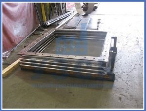 прямоугольные линзовые компенсаторы в Нижнем Тагиле